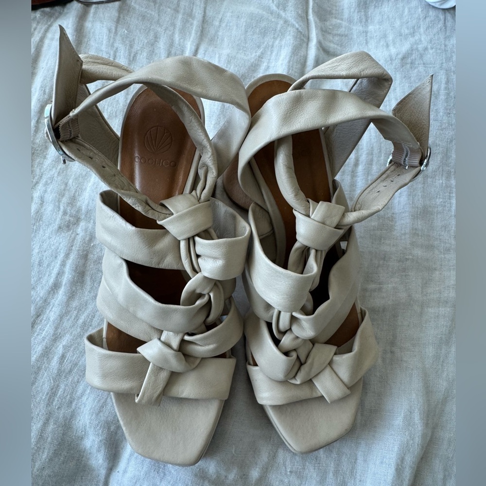 Coclico April Heel in Latte Macchiato - Picture 4 of 9